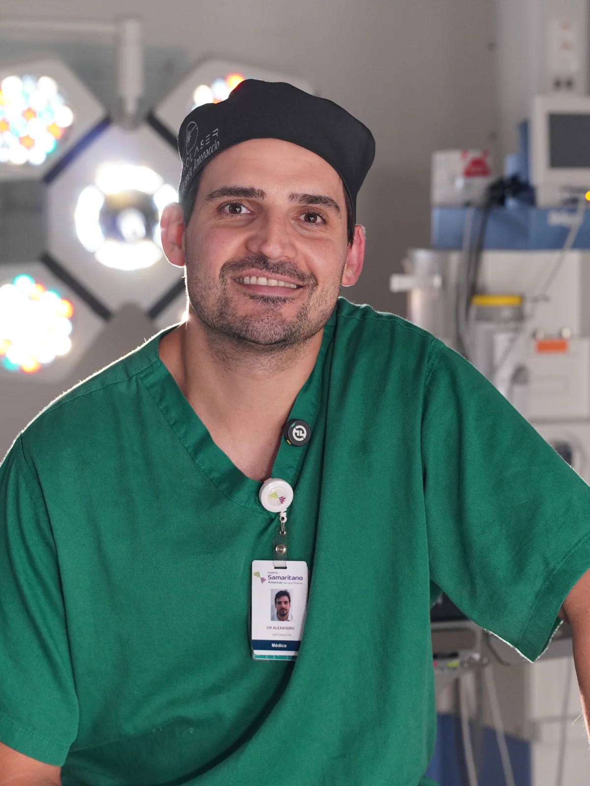 Dr. Alexandre Antonaccio no centro cirúrgico
